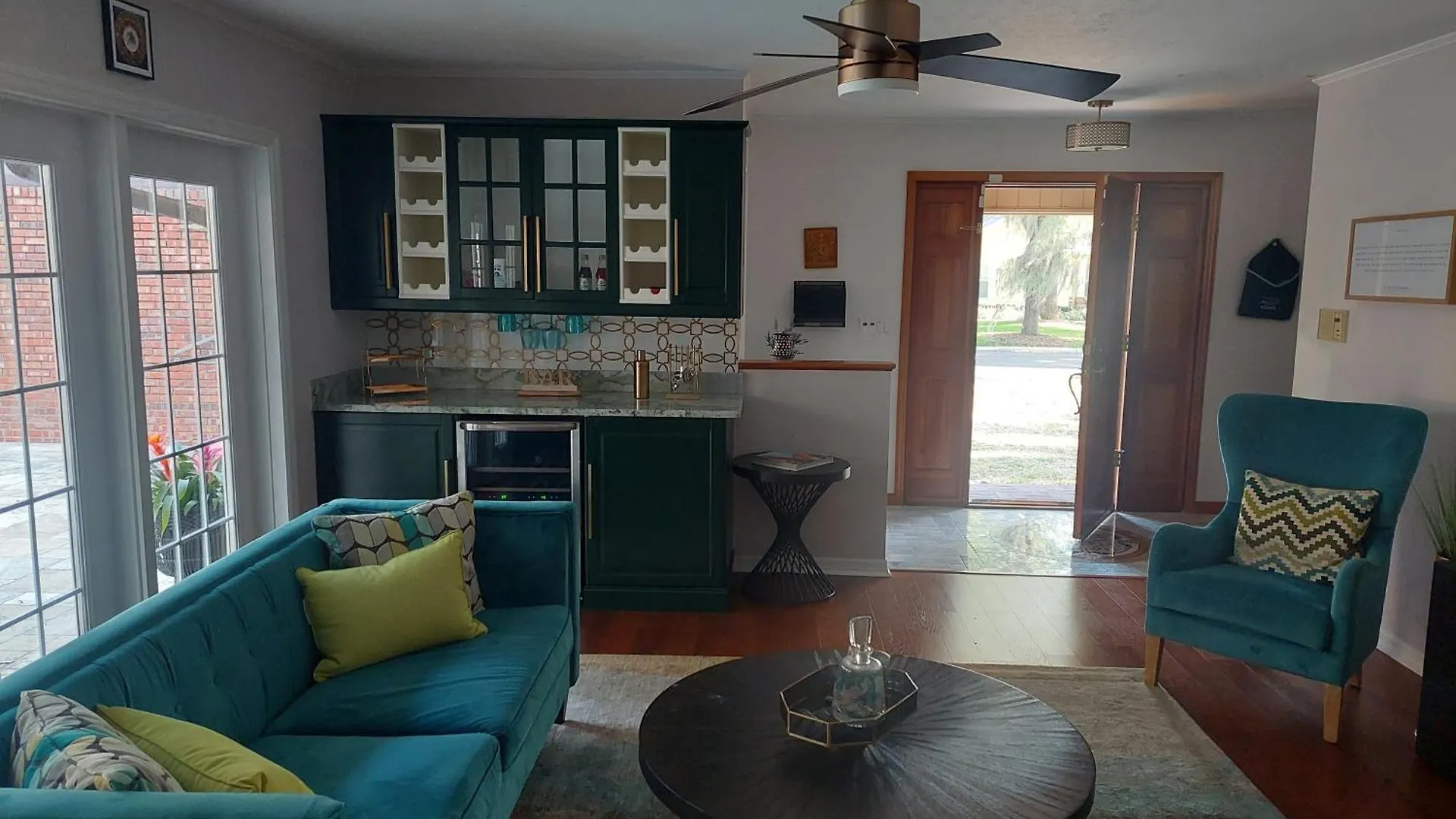 Jade Jewel - Well-Appointed Tampa Home 4 Mi To Usf Campus And Busch Gardens Ferienhaus